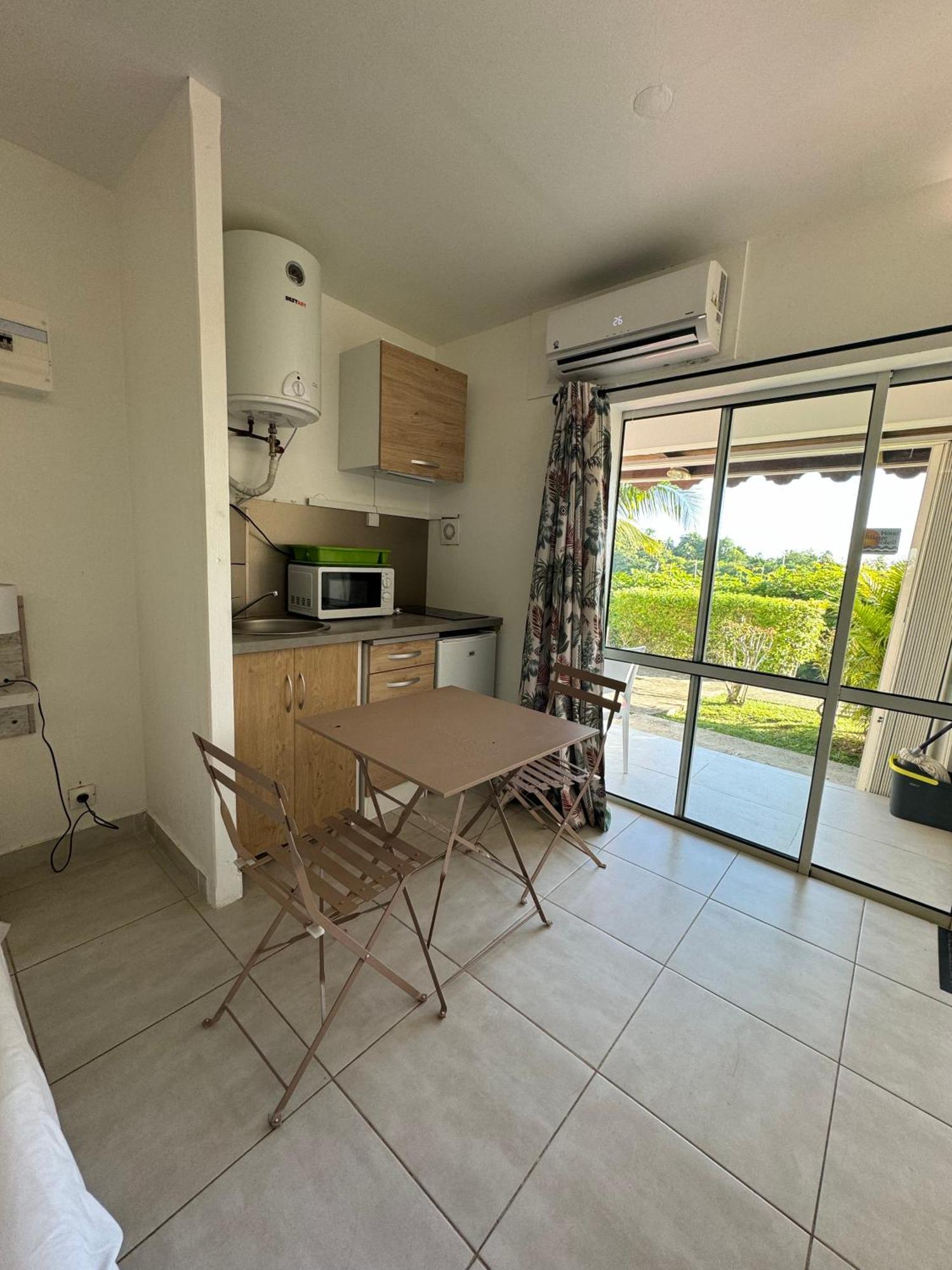 Appartement A La Marina Residence Hotel Village Soleil Le Gosier 르 고지에 외부 사진